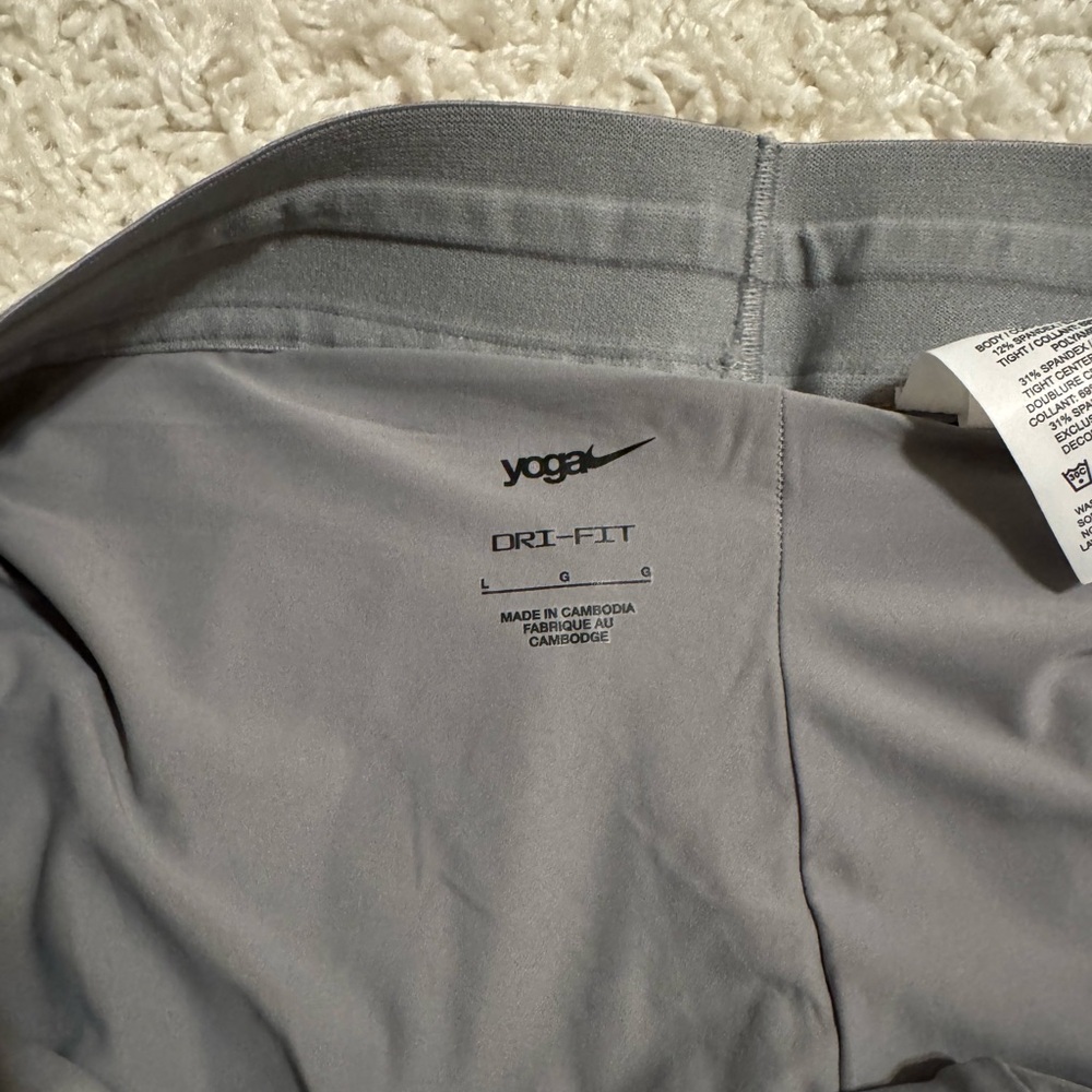 Men’s Nike Yoga Athletic Shorts - Picture 3 of 6